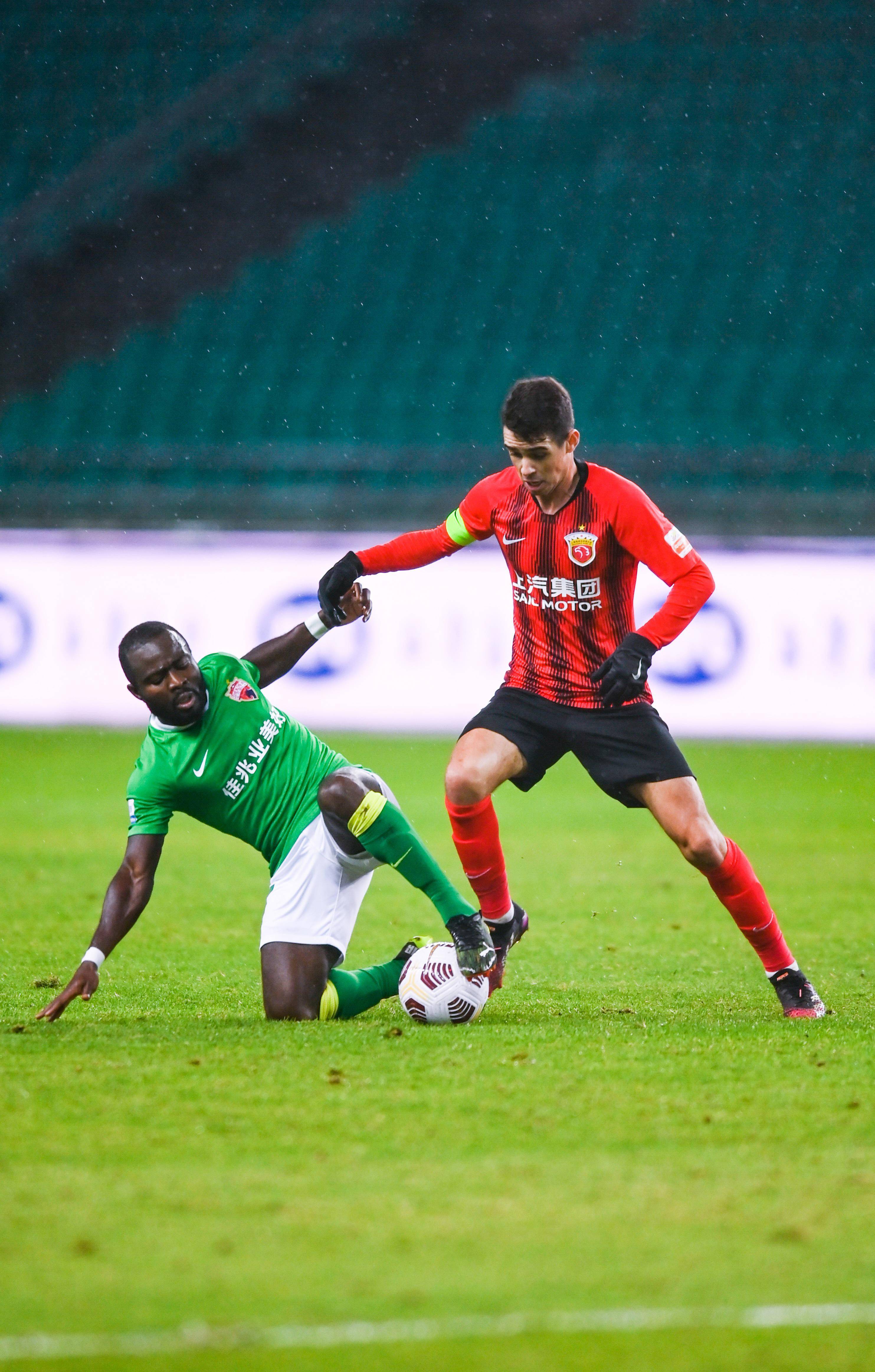 氛围中被更 氛围中被更